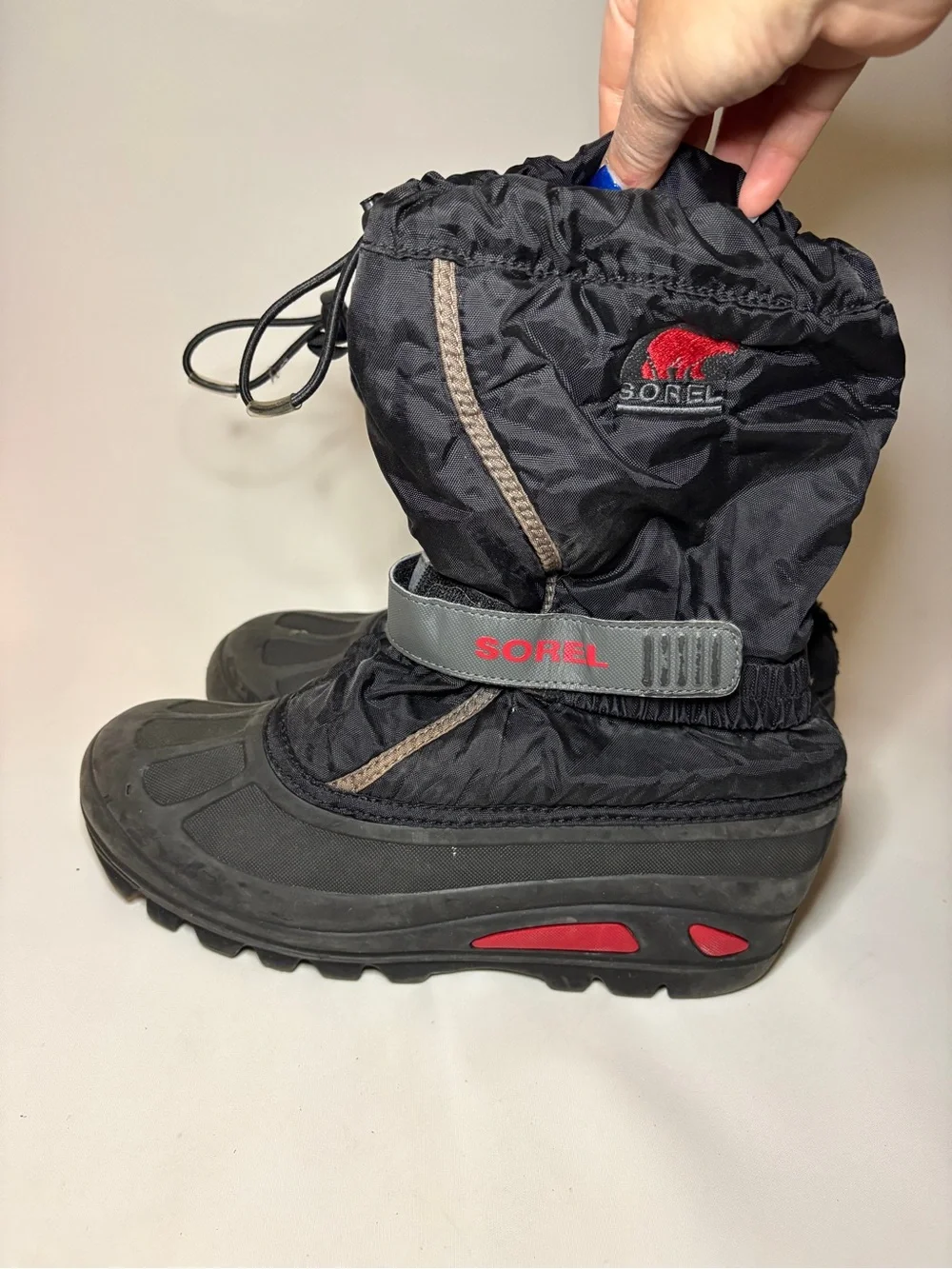 Sorel Flurry KIDS Snow Boots Size 7 Black‎ Red Waterproof Insulated